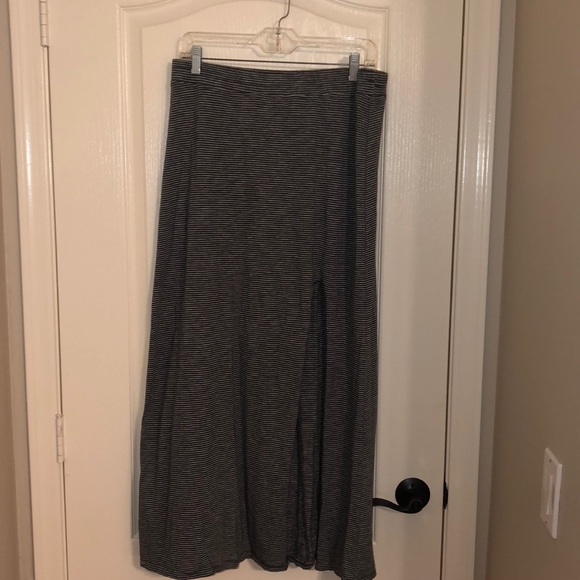 Maxi skirt - Picture 3 of 3